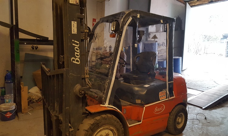 Forklift Brandası